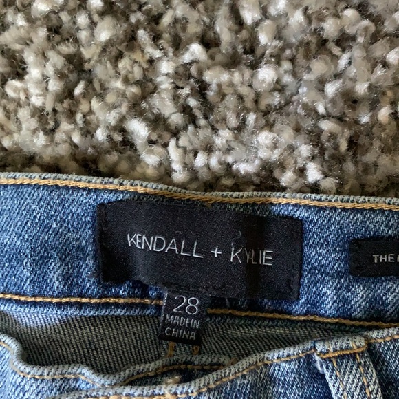 Kendall & Kylie zipper jeans - Picture 3 of 3